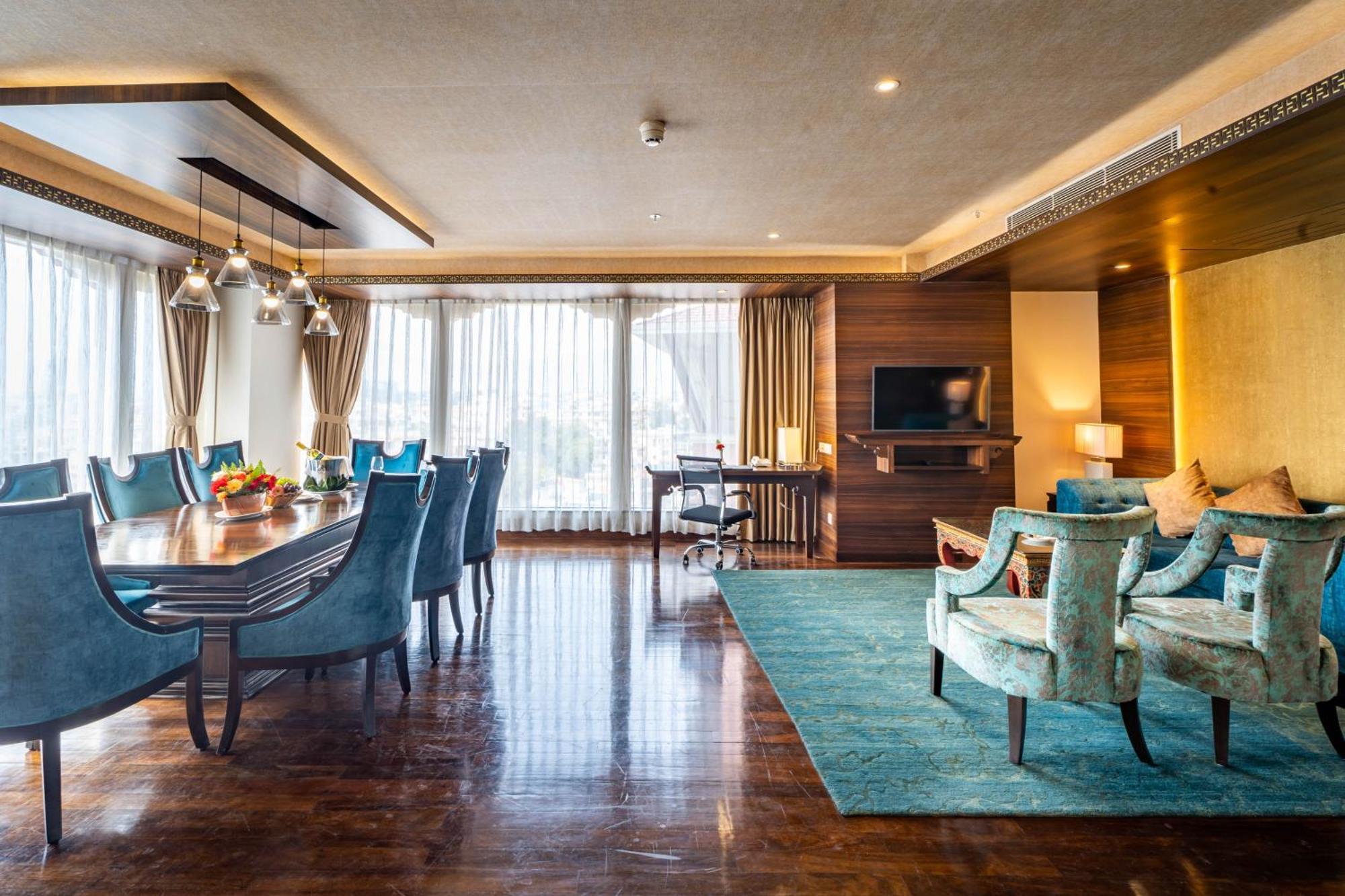 Hotel Ramada By Wyndham Kathmandu Dhumbarahi Zewnętrze zdjęcie
