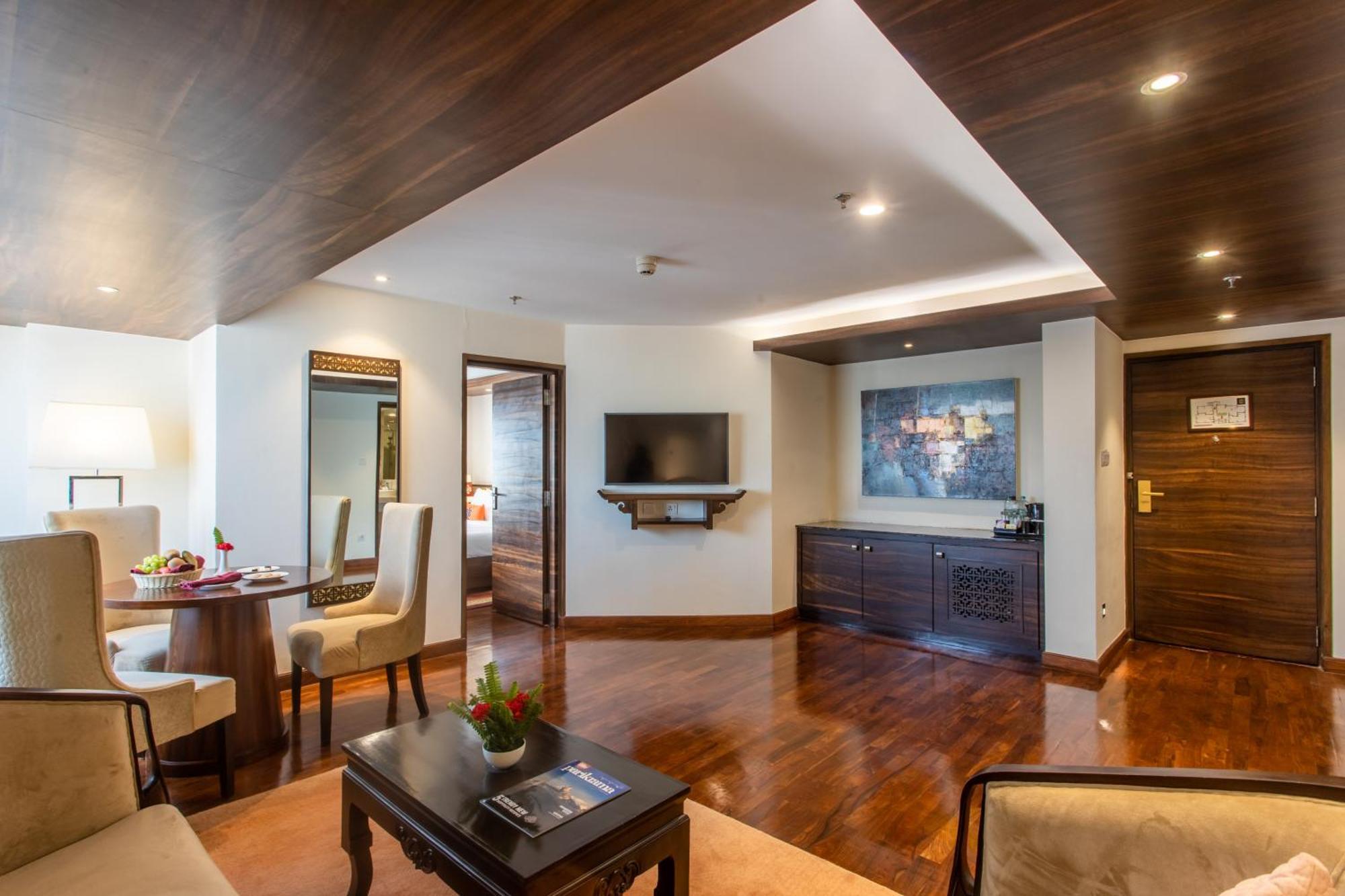 Hotel Ramada By Wyndham Kathmandu Dhumbarahi Zewnętrze zdjęcie