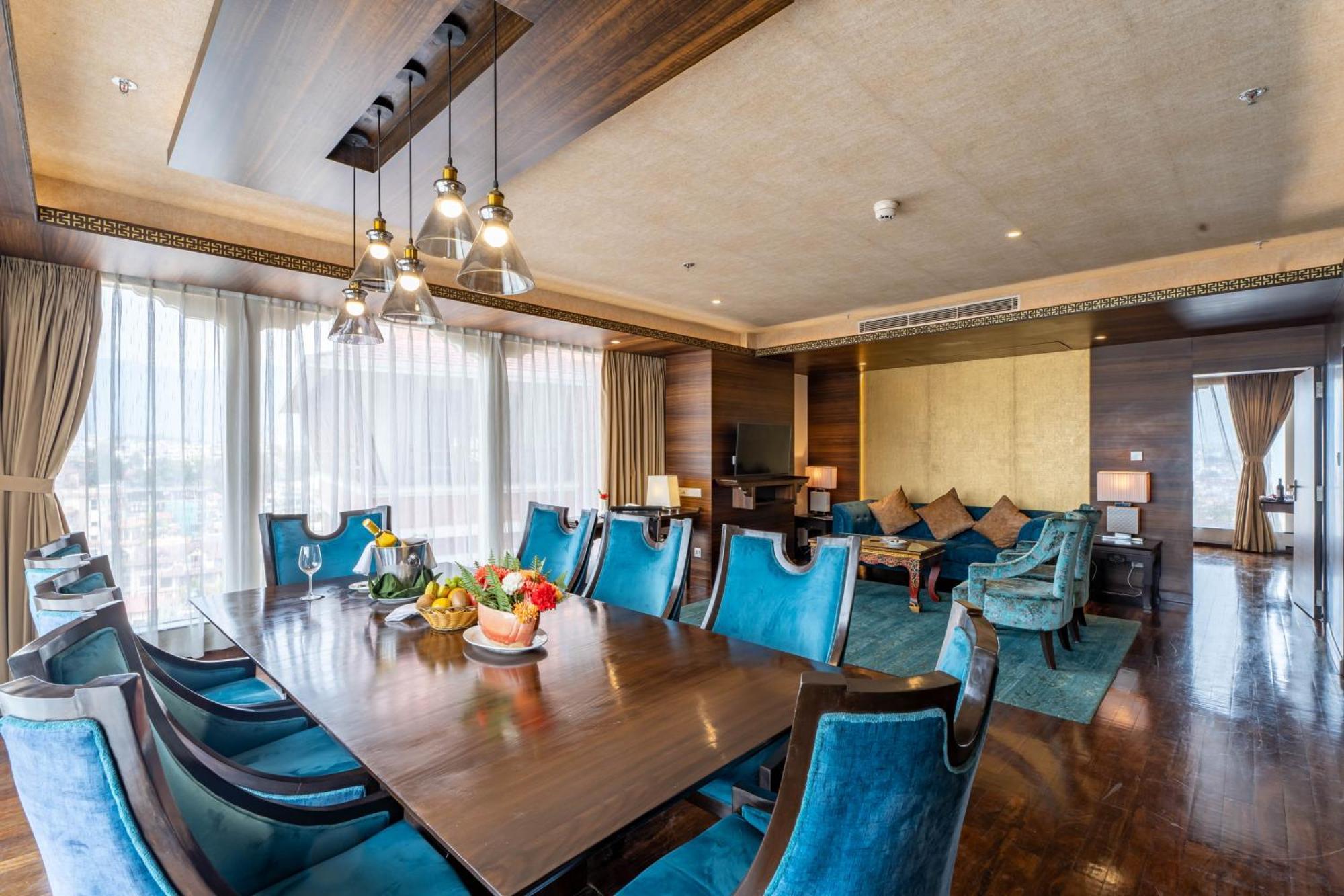 Hotel Ramada By Wyndham Kathmandu Dhumbarahi Zewnętrze zdjęcie