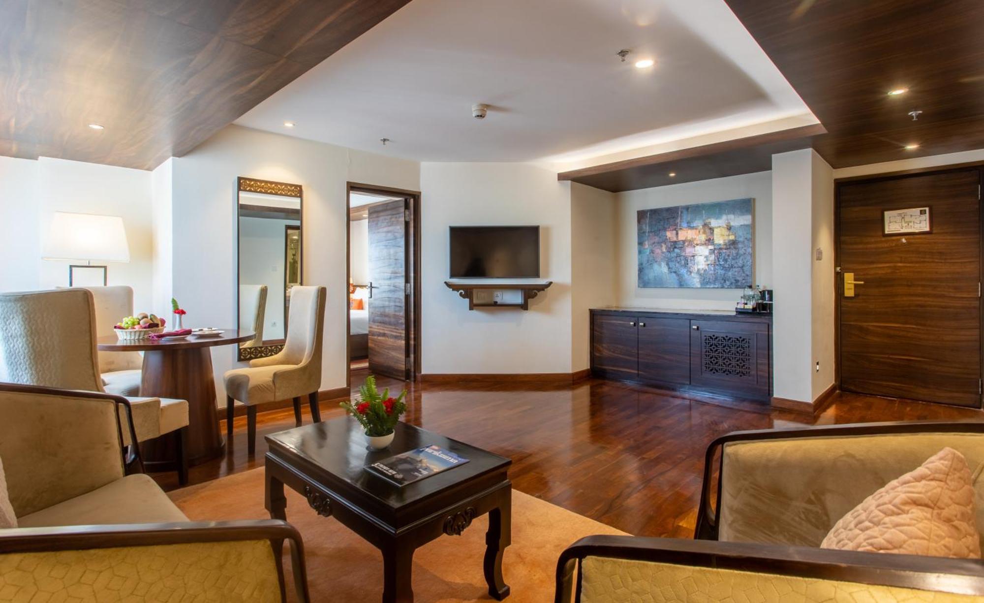 Hotel Ramada By Wyndham Kathmandu Dhumbarahi Zewnętrze zdjęcie