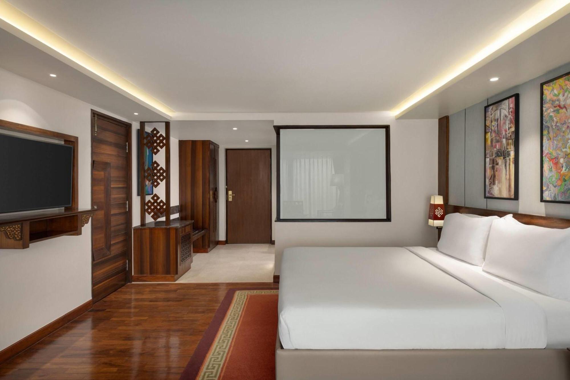Hotel Ramada By Wyndham Kathmandu Dhumbarahi Zewnętrze zdjęcie