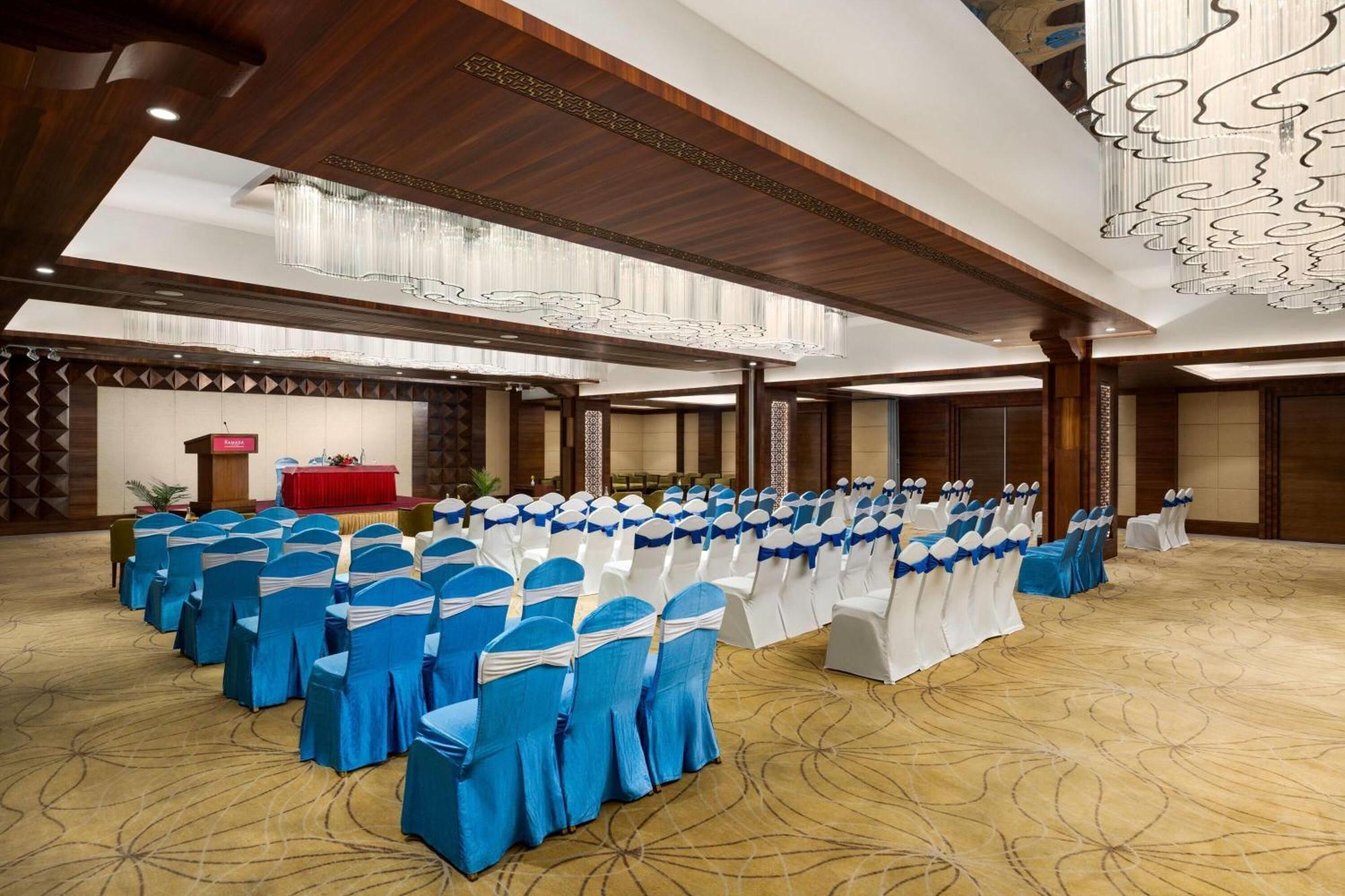 Hotel Ramada By Wyndham Kathmandu Dhumbarahi Zewnętrze zdjęcie