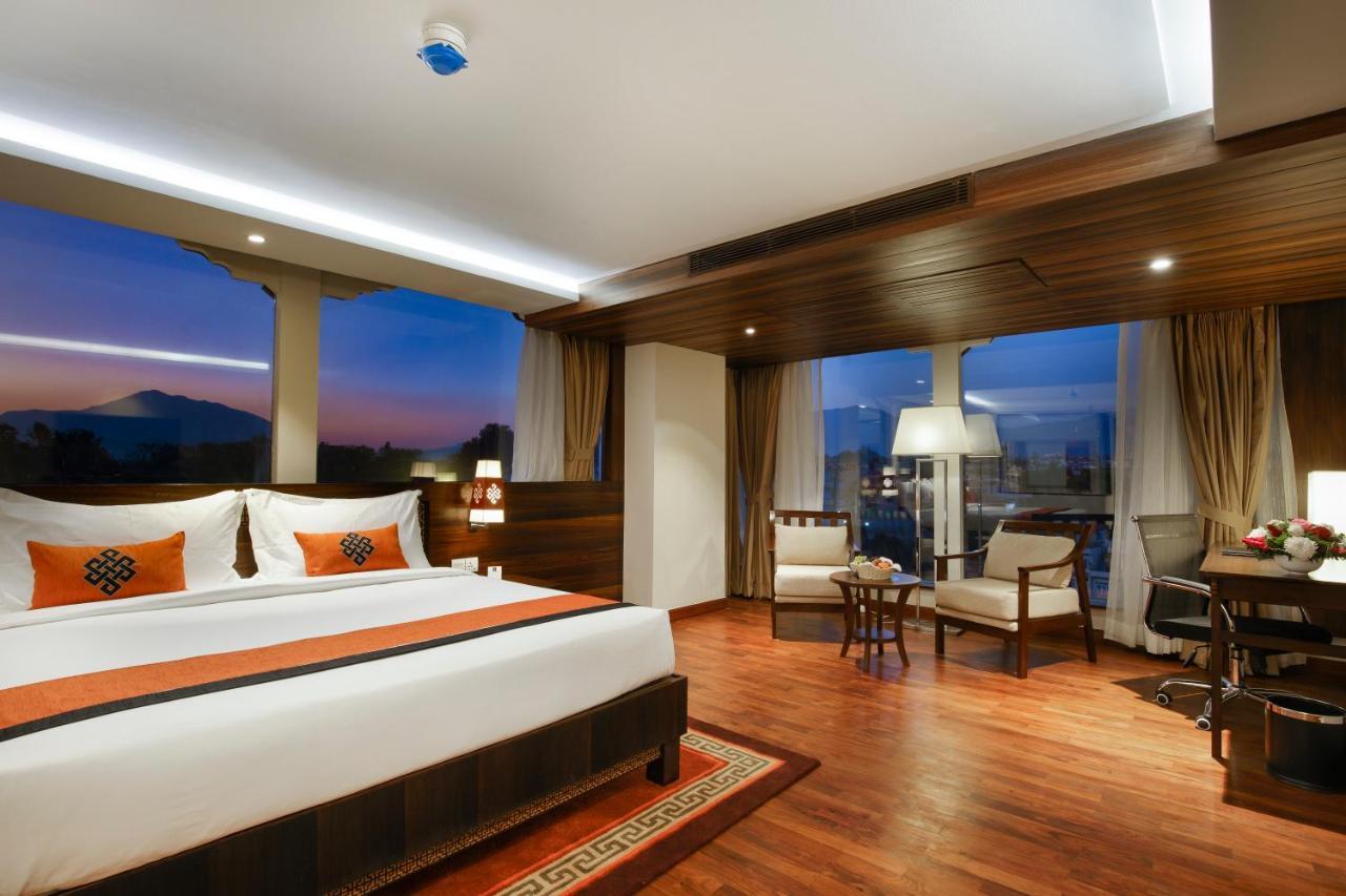 Hotel Ramada By Wyndham Kathmandu Dhumbarahi Zewnętrze zdjęcie